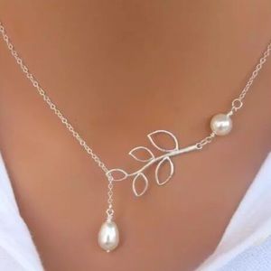 New silver tree leaf necklace